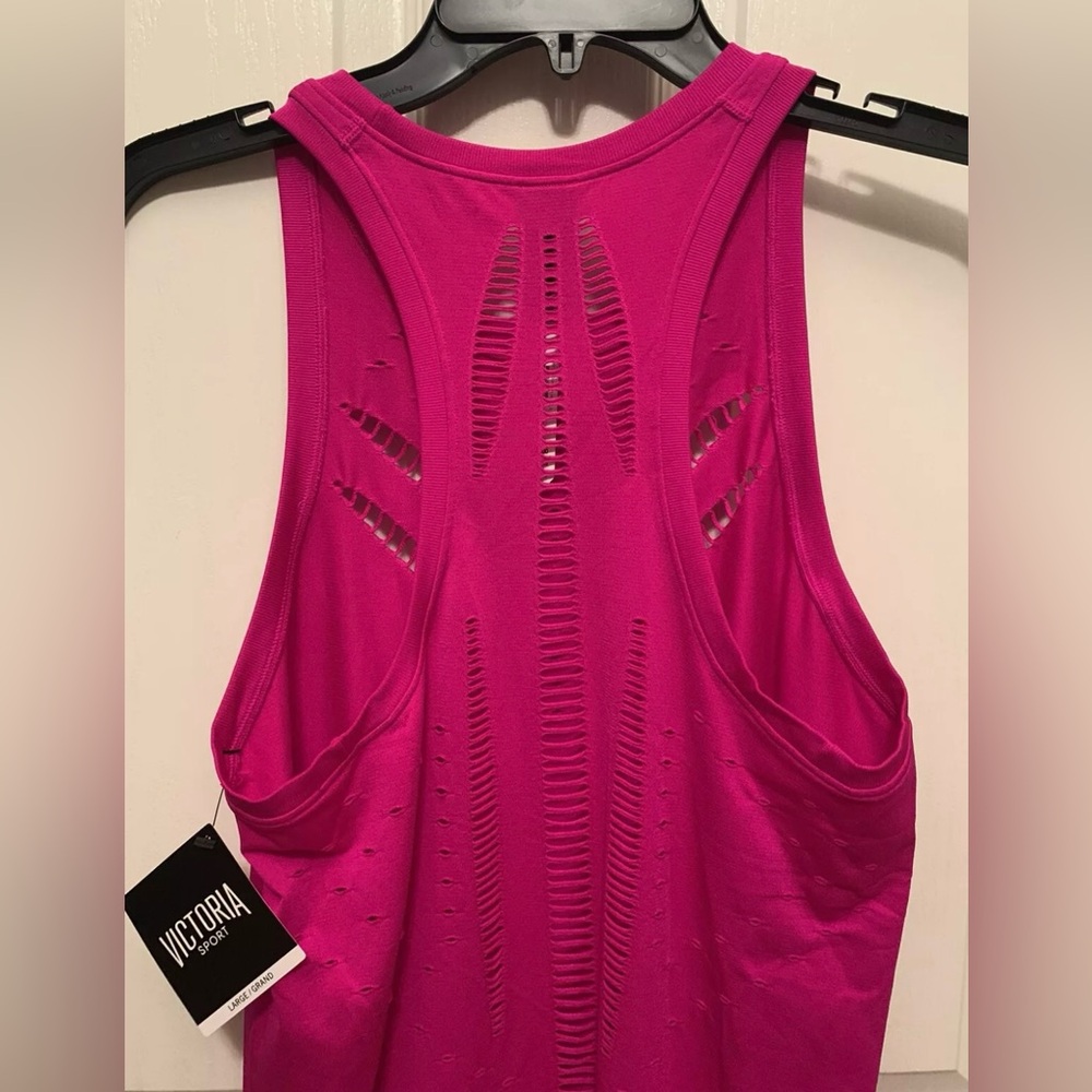 NEW- Victoria’s Secret Hot Pink Sport Seamless Perforation Tank Top Women Large - Picture 7 of 12